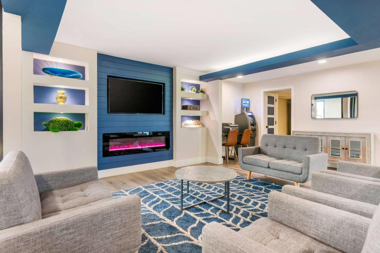 Super 8 By Wyndham Orlando Near Florida Mall Williamsburg Extérieur photo